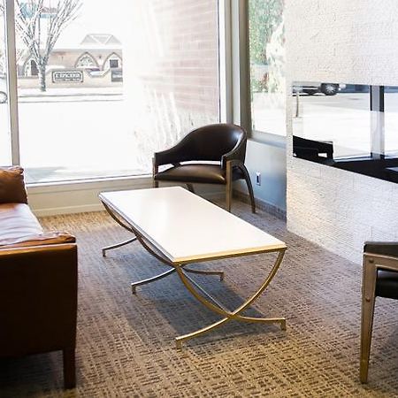 Executive Suites By Roseman - Alura YYC Eksteriør bilde