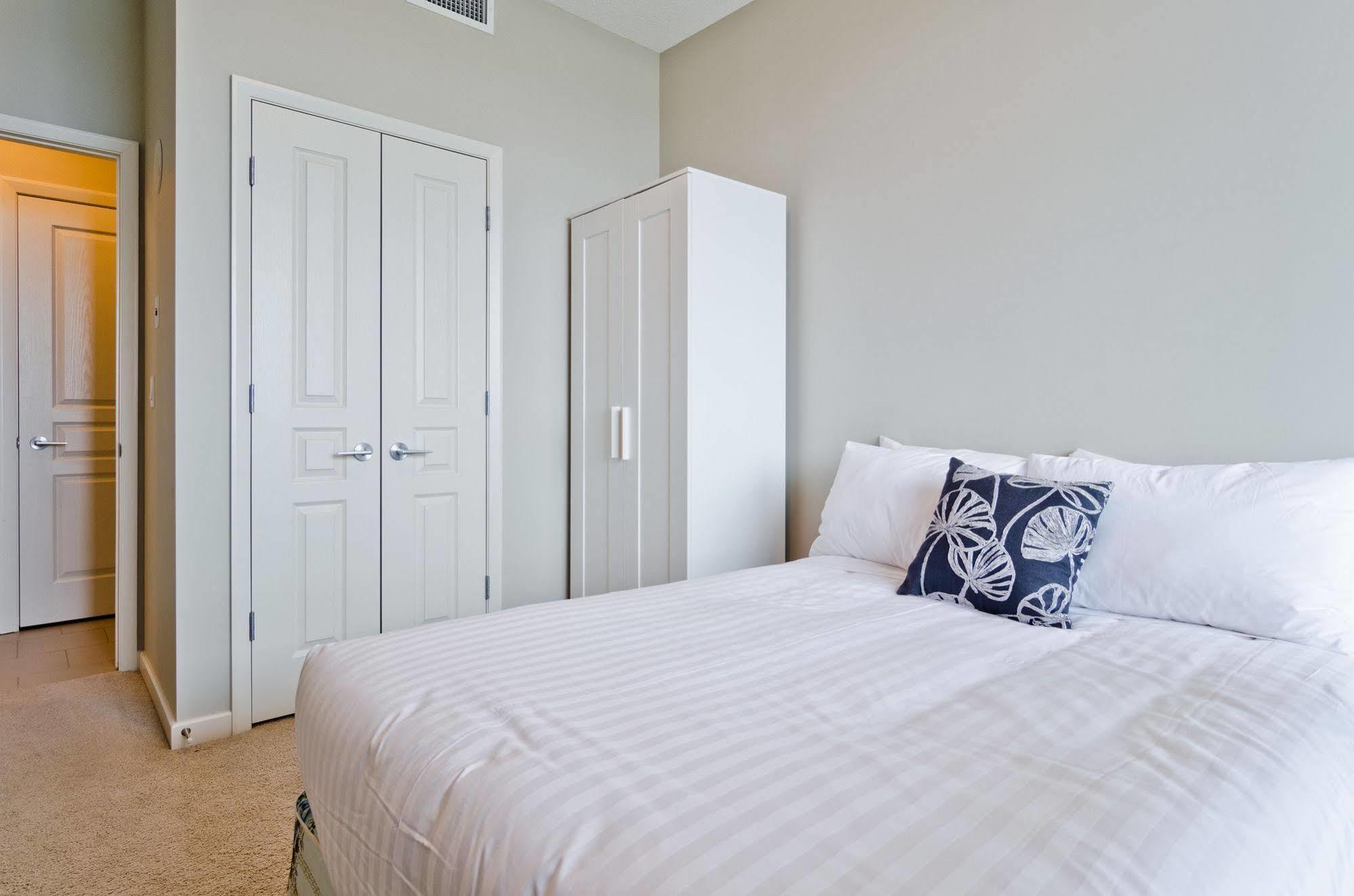 Executive Suites By Roseman - Alura YYC Eksteriør bilde